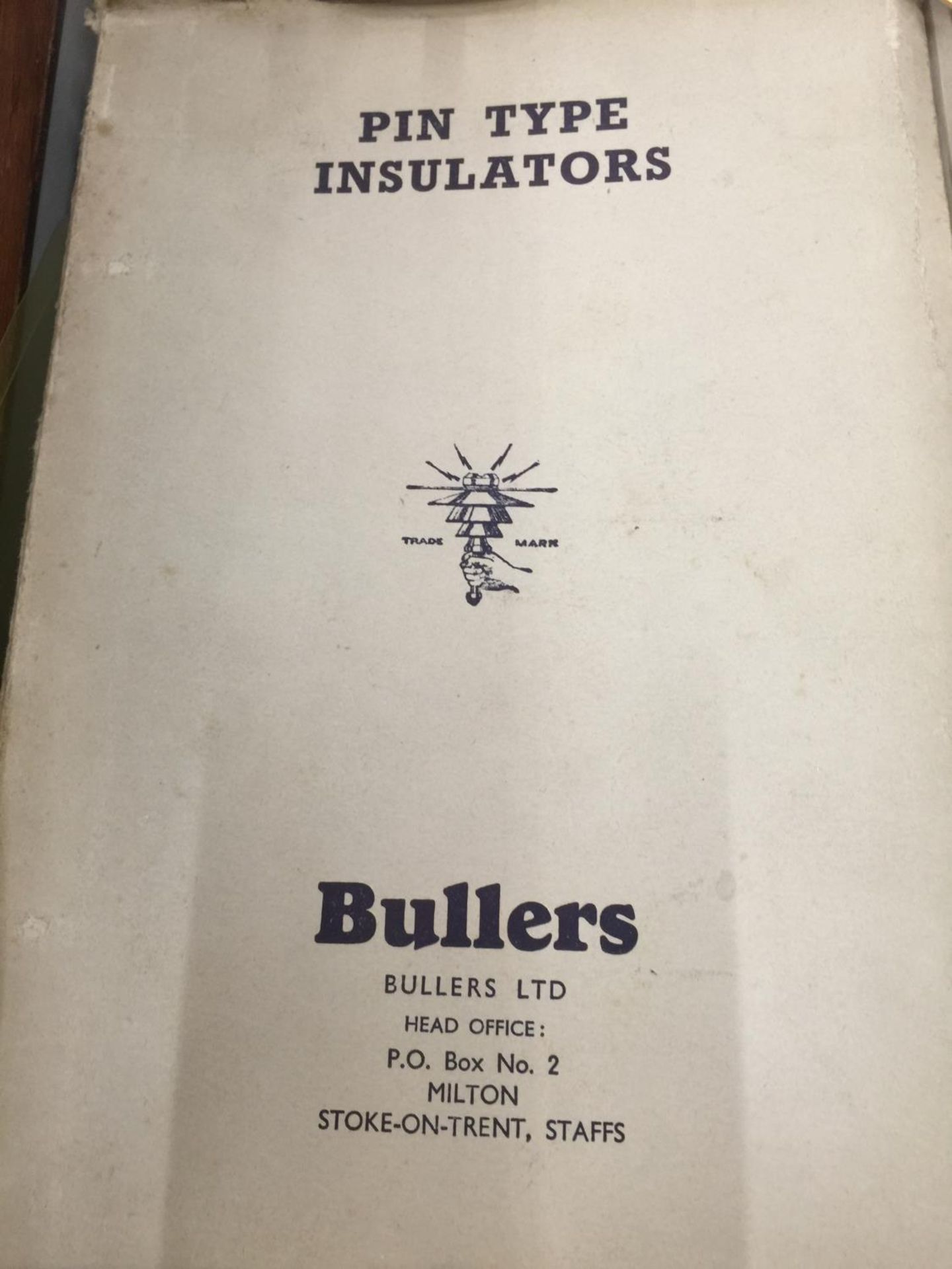 FIVE 1940'S ELECTRICAL BULLERS MANUALS, RADIO BOOKS, 1968 INCH VALVE BOOK, ETC - Image 3 of 9