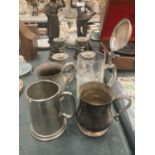 A QUANTITY OF PEWTER ITEMS TO INCLUDE CANDLESTICKS, TANKARDS AND A PEWTER LIDDED ETCHED TANKARD