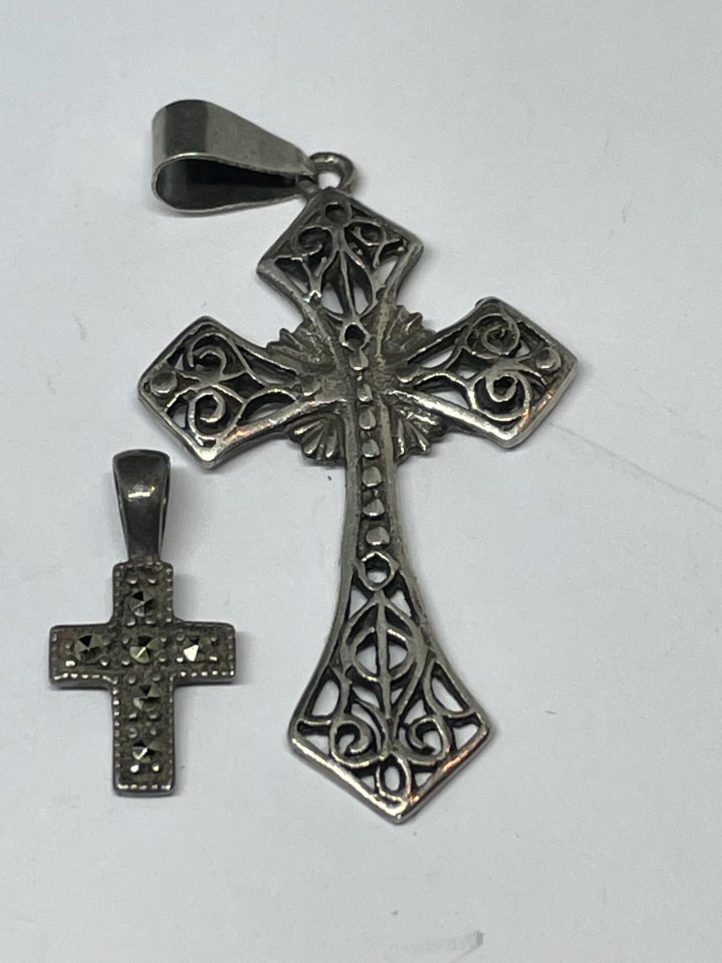 FIVE SILVER CROSSES - Image 3 of 3