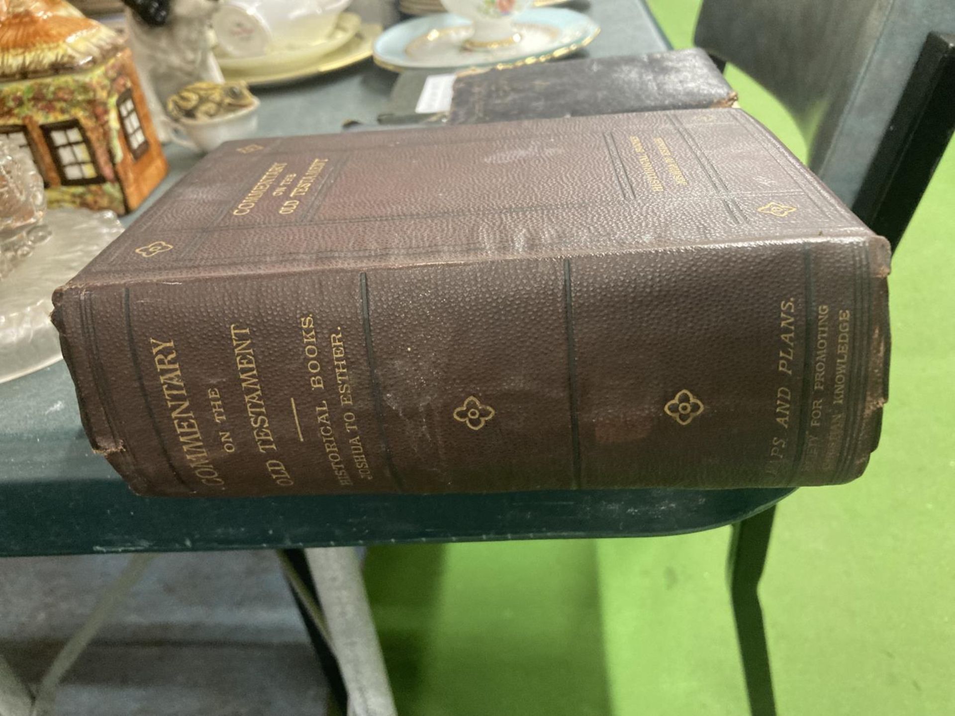 FOUR VINTAGE RELIGIOUS BOOKS TO INCLUDE - PEEP OF DAY 1857, COMMON BOOK OF PRAYER 1900, COMMON - Image 2 of 7