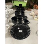 A QUANTITY OF BLACK GLASSWARE TO INCLUDE A BASKETWEAVE PLATE, JUGS, VASES, ETC