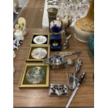 A QUANTITY OF MAINLY SILVER PLATED ITEMS TO INCLUDE A STAMP BOX, QUAICH, GRAPE SCISSORS, SUGAR