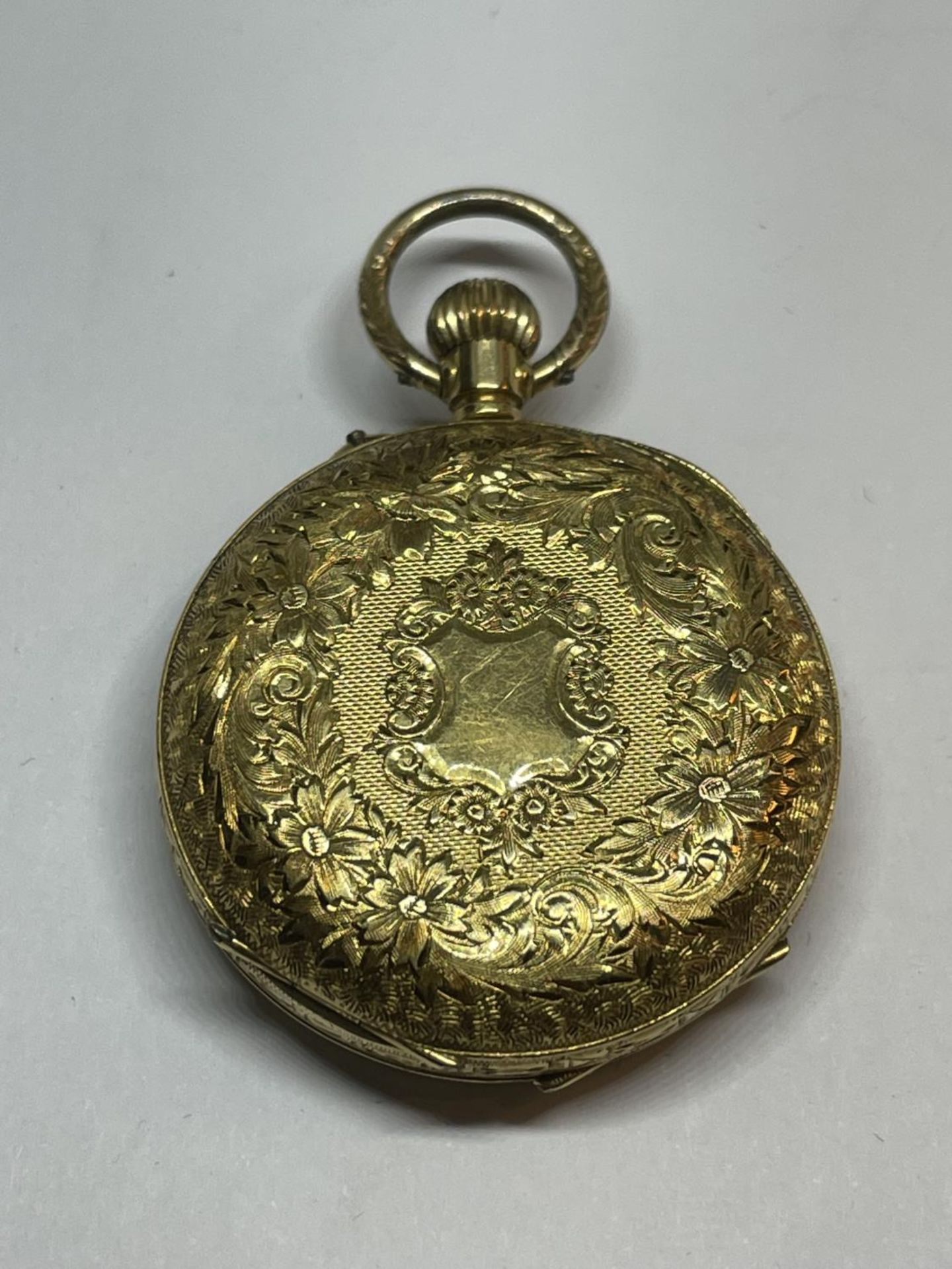 AN 18CT GOLD TOP WIND POCKET WATCH WITH WHITE ENAMELLED DIAL AND GOLD HANDS, WITH ORIGINAL BOX - Image 4 of 7