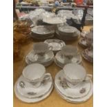 A QUANTITY OF CHINA TEAWARE TO INCLUDE ROYAL RATHBONE FLORAL CHINA CUPS, SAUCERS, ETC PLUS A REGENCY