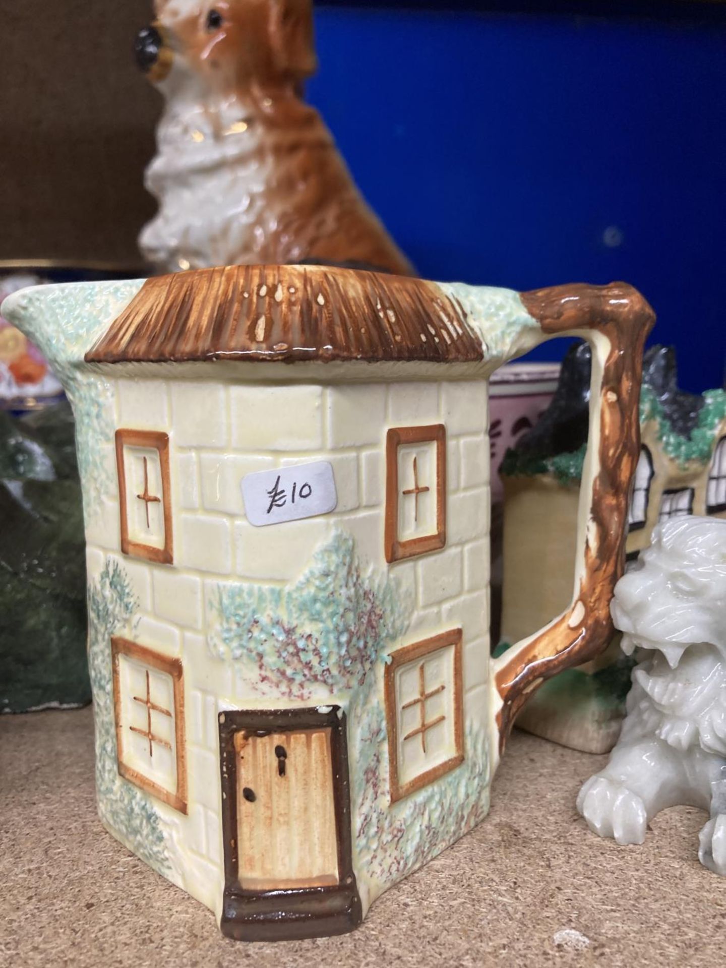 A QUANTITY OF CERAMIC ITEMS TO INCLUDE A LARGE STAFFORDSHIRE STYLE DOG, BLUE AND FLORAL URN VASE, - Image 6 of 8