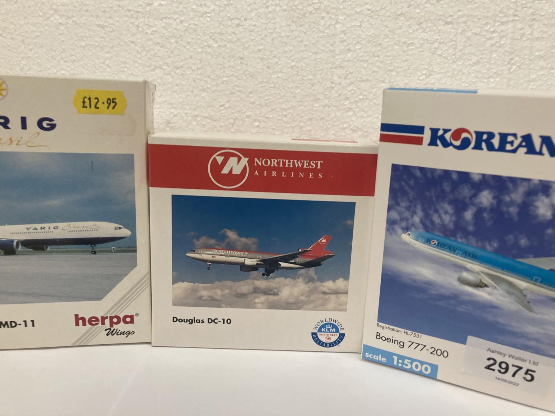 FOUR HERPA WINGS COLLECTION PLANES TO INCLUDE - KOREAN AIR BOEING 777-200 NO. 506458, NORTHWEST - Image 3 of 7