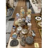 A QUANTITY OF CERAMIC ITEMS TO INCLUDE ANIMAL FIGURES, FOSSILS, SCENT BOTTLES, CRYSTAL ORNAMENTS,