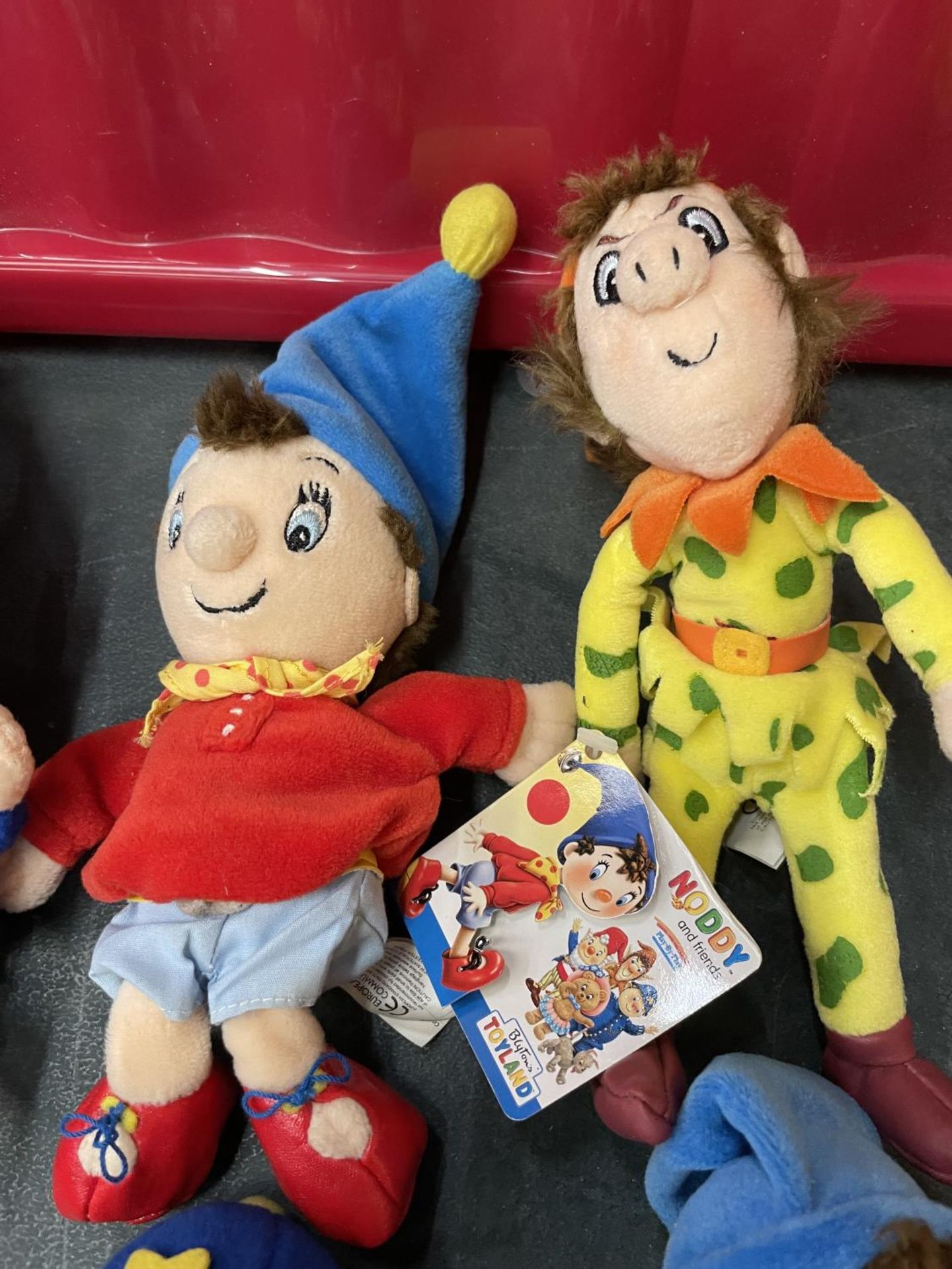 EIGHT BLYTONS TOYLAND SOFT FIGURES TO INCLUDE NODDY, BIG EARS, SLY, PLOD ETC - Image 2 of 5