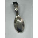 A HALLMARKED SHEFFIELD SILVER CHRISTENING SPOON