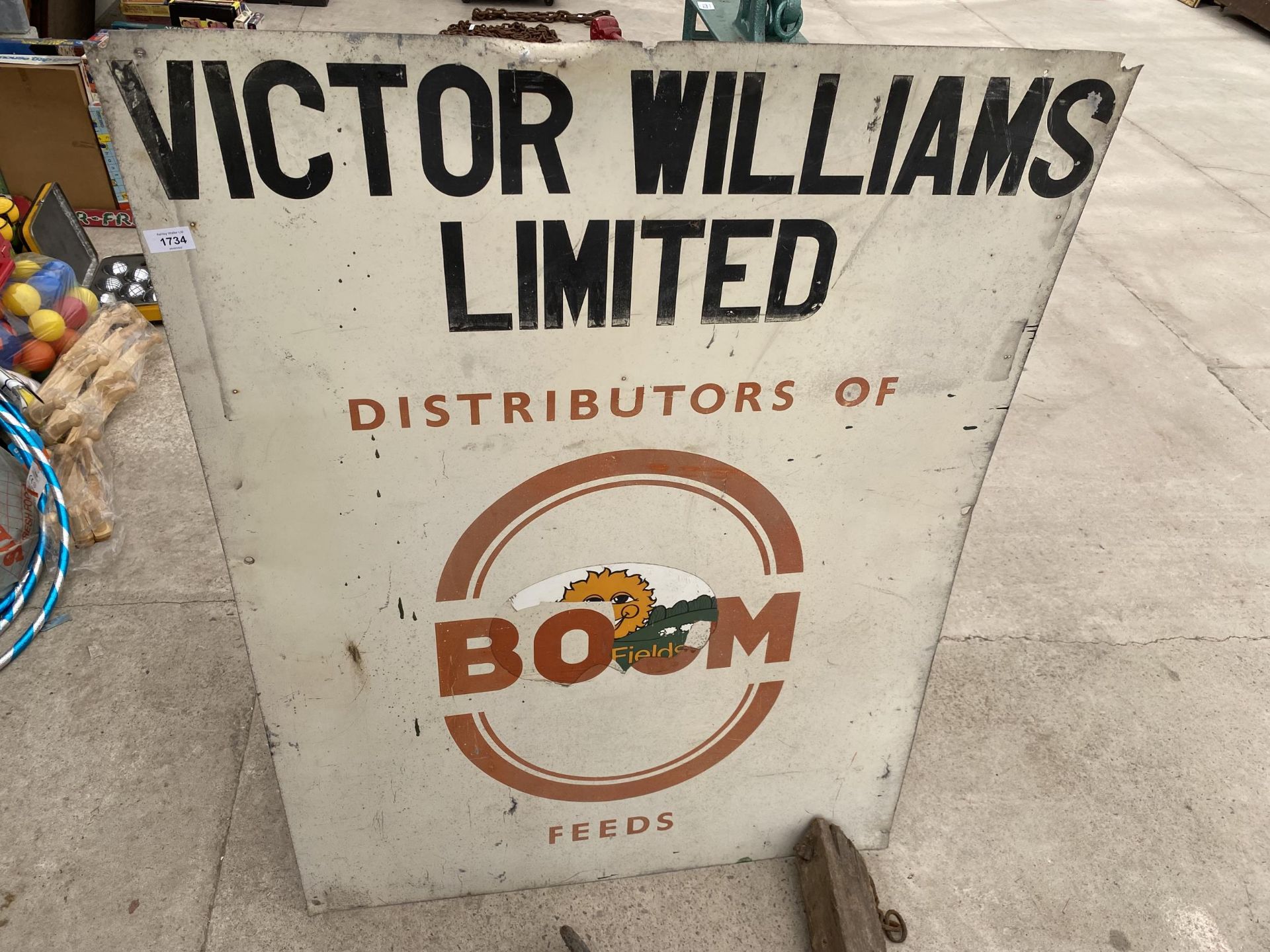 A LARGE 'VICTOR WILLIAMS LIMITED' SIGN (91CM X 122CM)