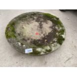 A VINTAGE RECONSTITUTED STONE BIRD BATH TOP