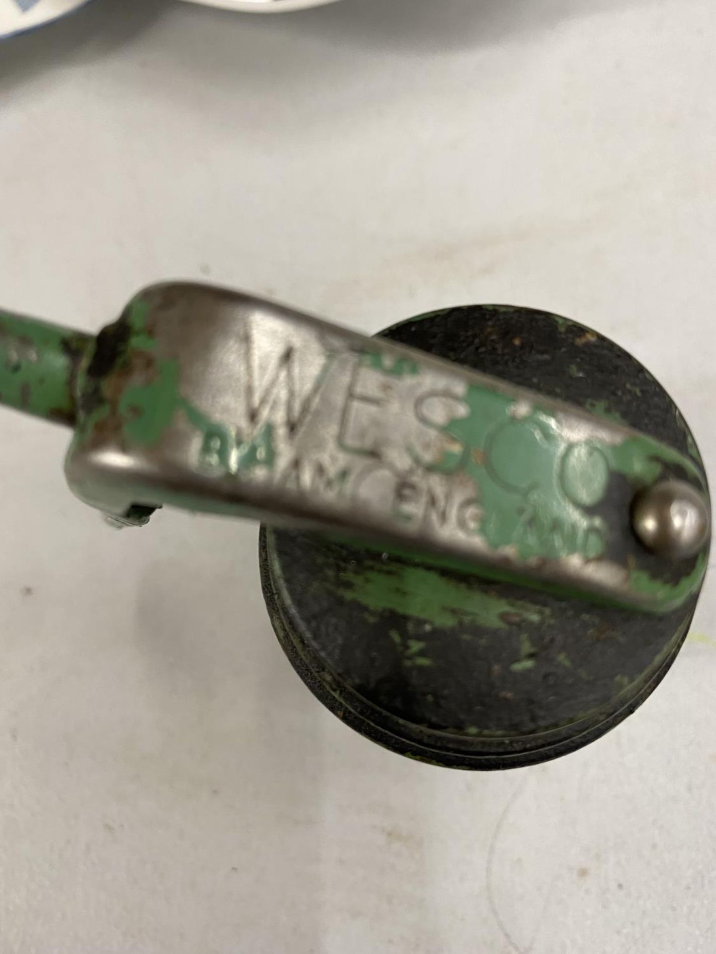 A VINTAGE WESTCO OIL CAN - Image 7 of 8