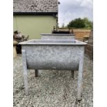 VINTAGE GALVANISED SINK/PLANTER APPROX 82CM X 60CM - 76CM HIGH