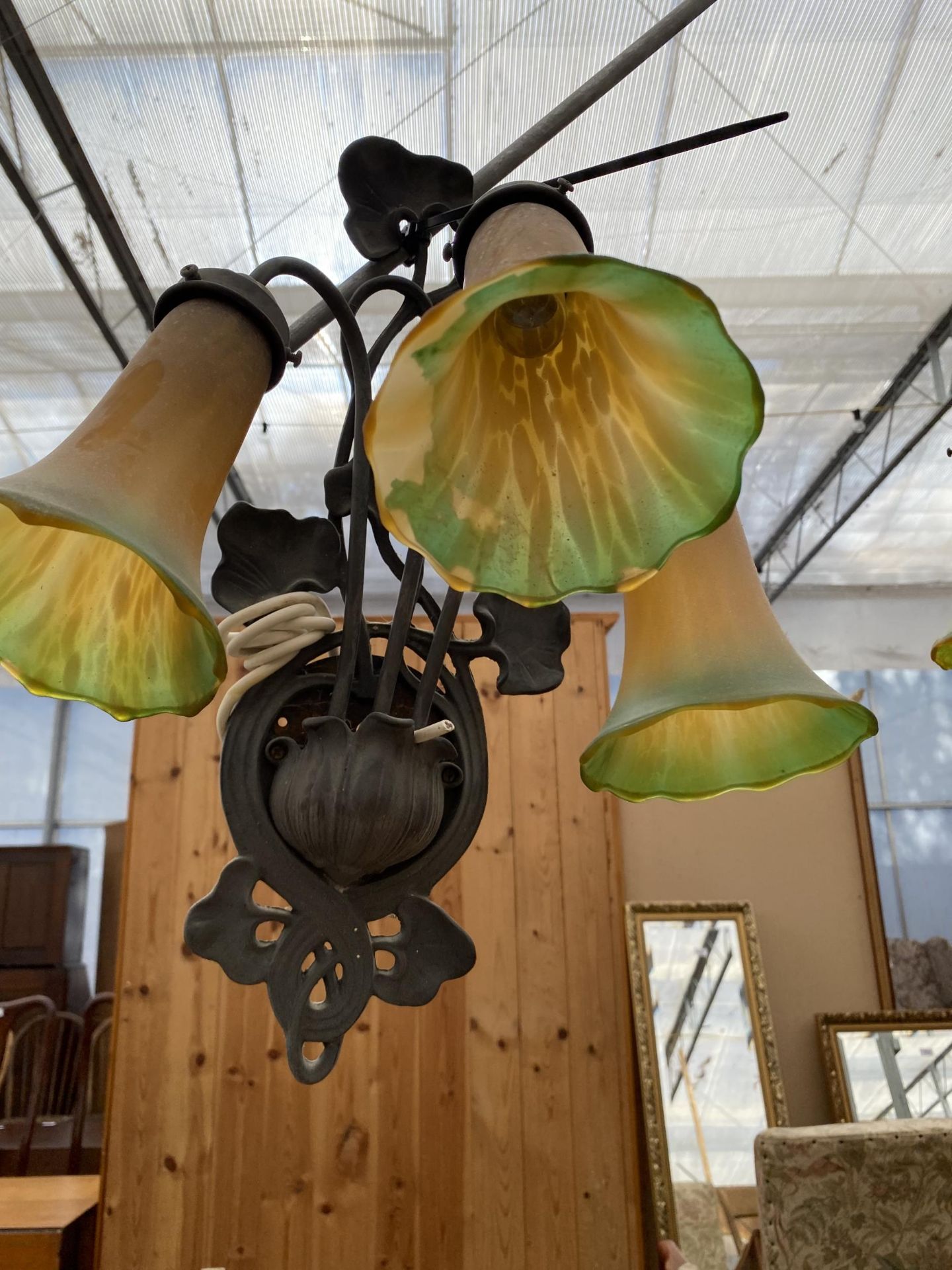 THREE ART DECO STYLE LIGHT FITTINGS WITH COLOURED GLASS SHADES TO INCLUDE A CEILING LIGHT AND TWO - Image 3 of 5