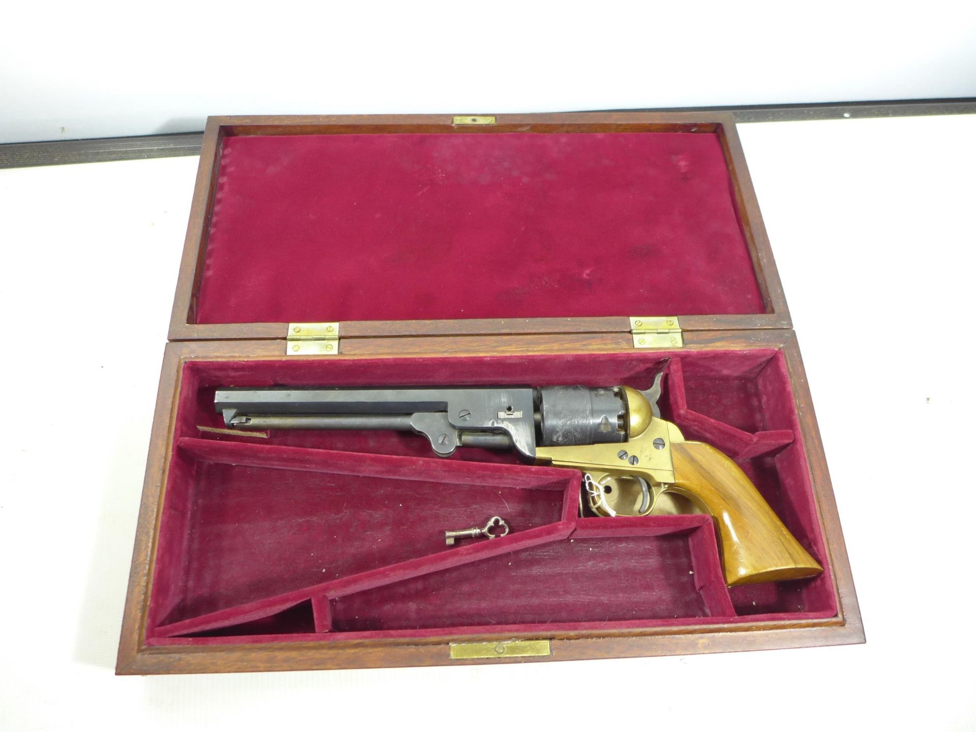 A CASED REPLICA NON FIRING NAVY COLT 18.5CM BARREL (ACTION A/F)