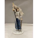 A LIMITED EDITION 125/950 COALPORT FIGURE OF JOAN OF ARC