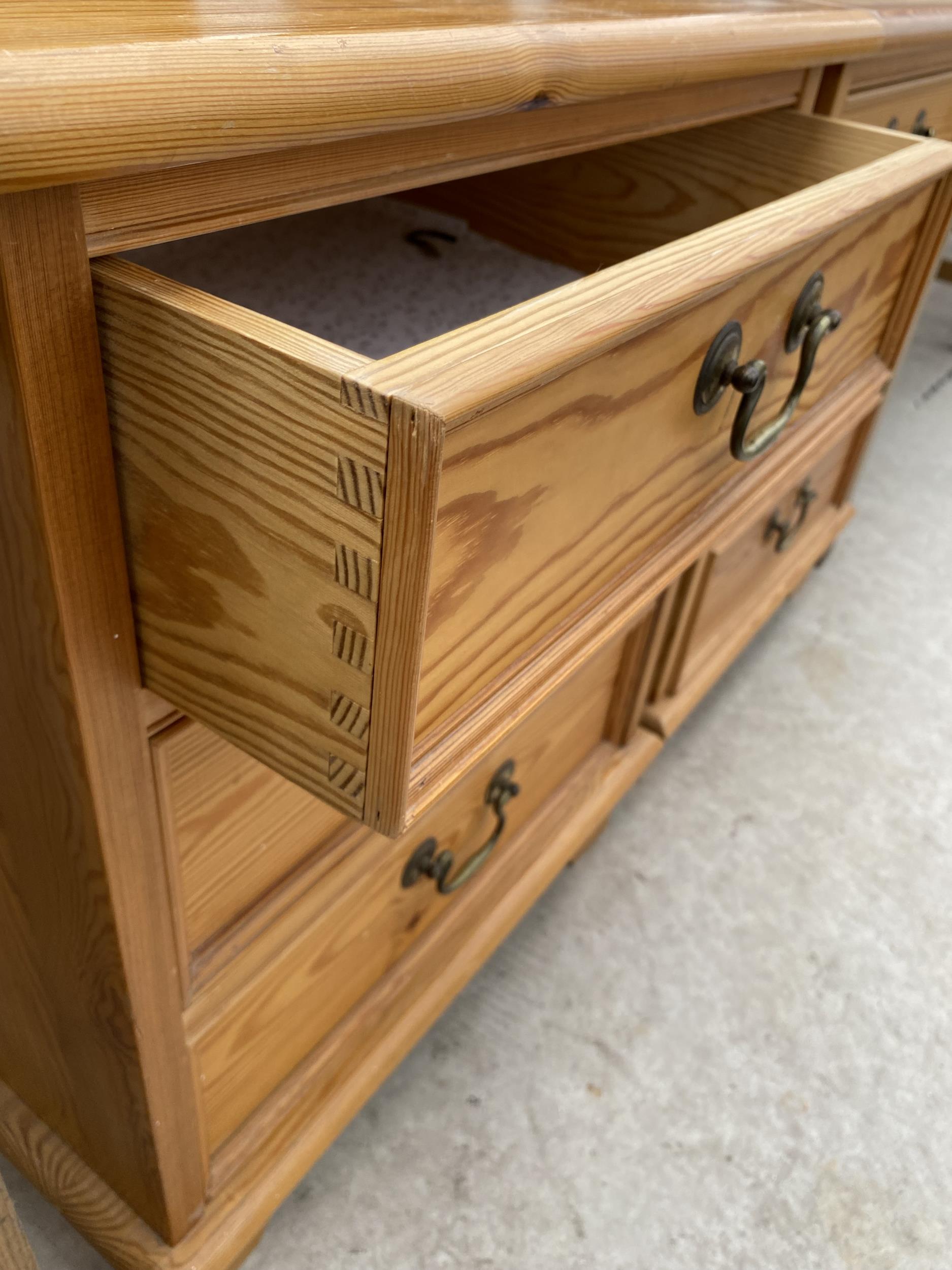 A PAIR OF MODERN PINE BEDSIDE CHESTS OF THREE DRAWERS - Image 4 of 4