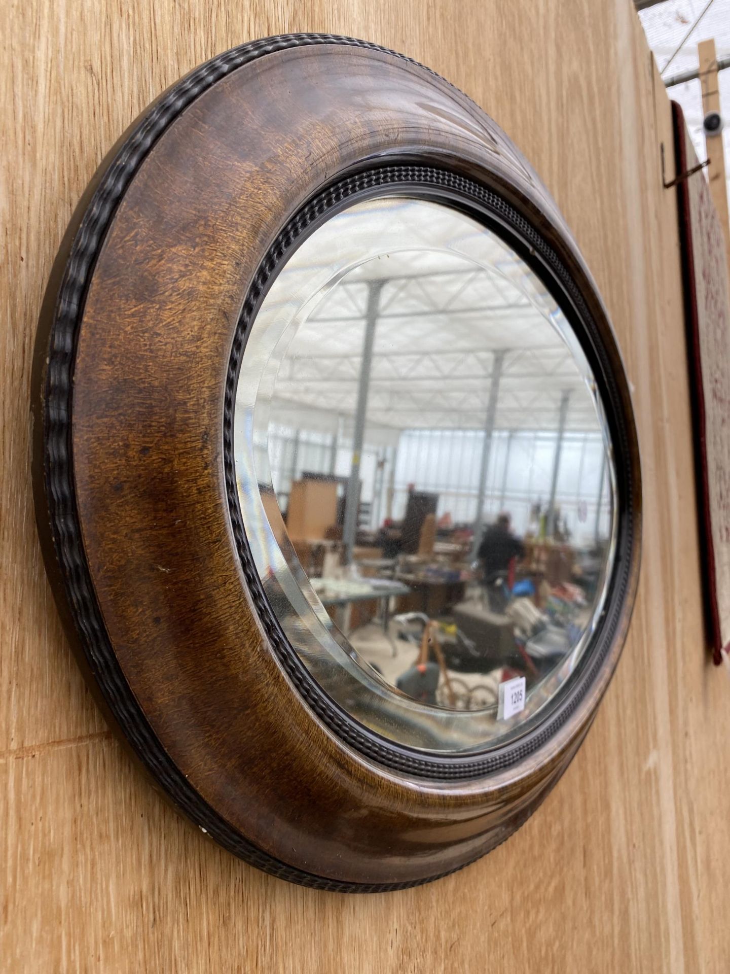 A WOODEN FRAMED BEVEL EDGED WALL MIRROR - Image 2 of 3