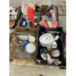 AN ASSORTMENT OF HOUSEHOLD CLEARANCE ITEMS TO INCLUDE GLASS WARE AND CERAMICS ETC