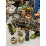 VARIOUS ITEMS TO INCLUDE ORIENTAL VASES, FIGURINES ETC