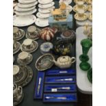 A QUANTITY OF CERAMIC ITEMS TO INCLUDE TEAPOTS, WEDGWOOD JASPERWARE, AYNSLEY BOXED KNIVES, ETC