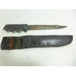 A FIGHTING KNIFE AND SCABBARD 19.5CM, BOWIE BLADE