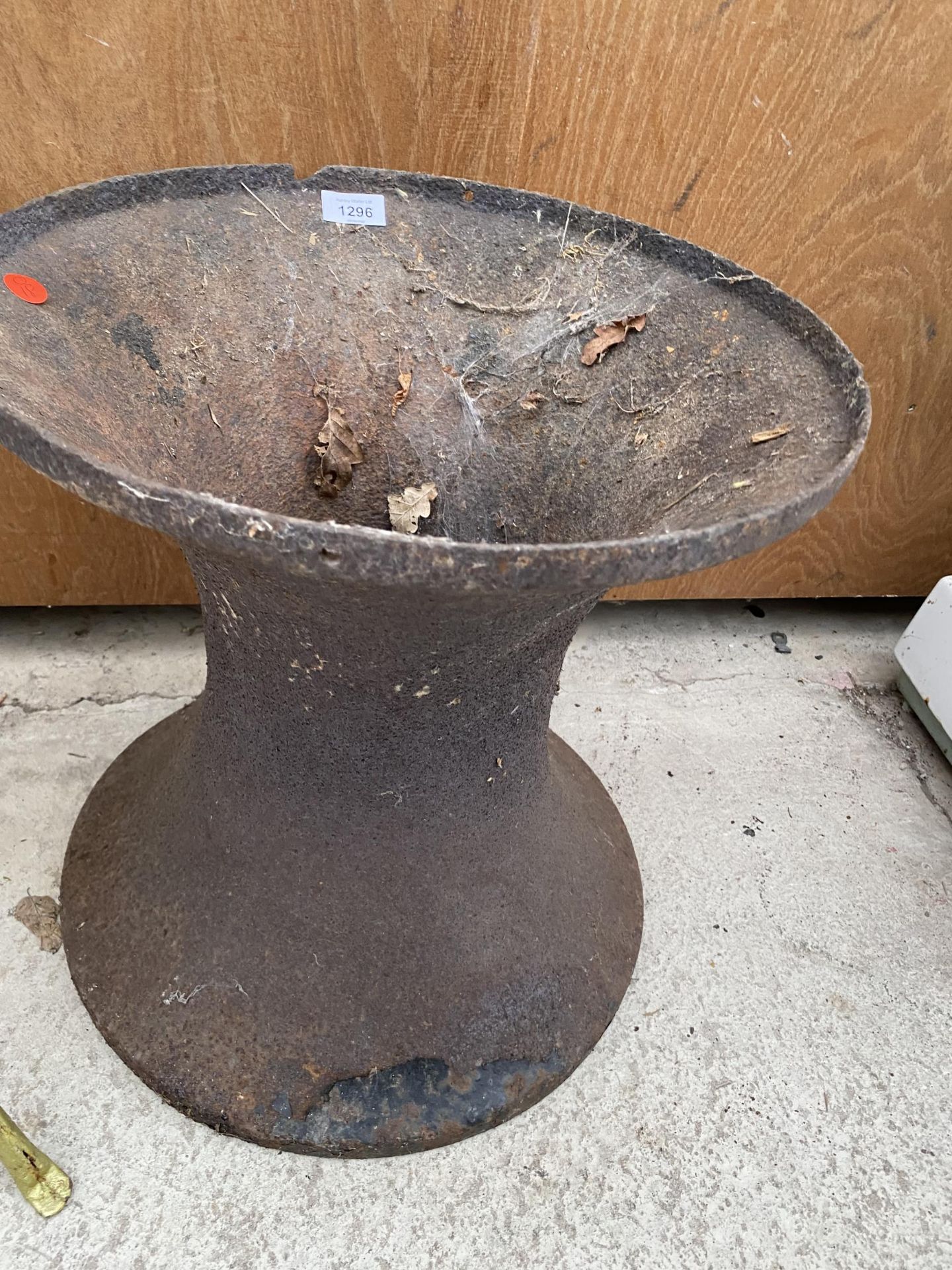 A VINTAGE CAST IRON PEDESTAL BASE