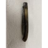 A VINTAGE FOLDING KNIFE WITH HORN GRIP, 14CM BLADE