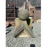 VICTORIAN SANDSTONE COLUMN TOP APPROX 65CM HIGH