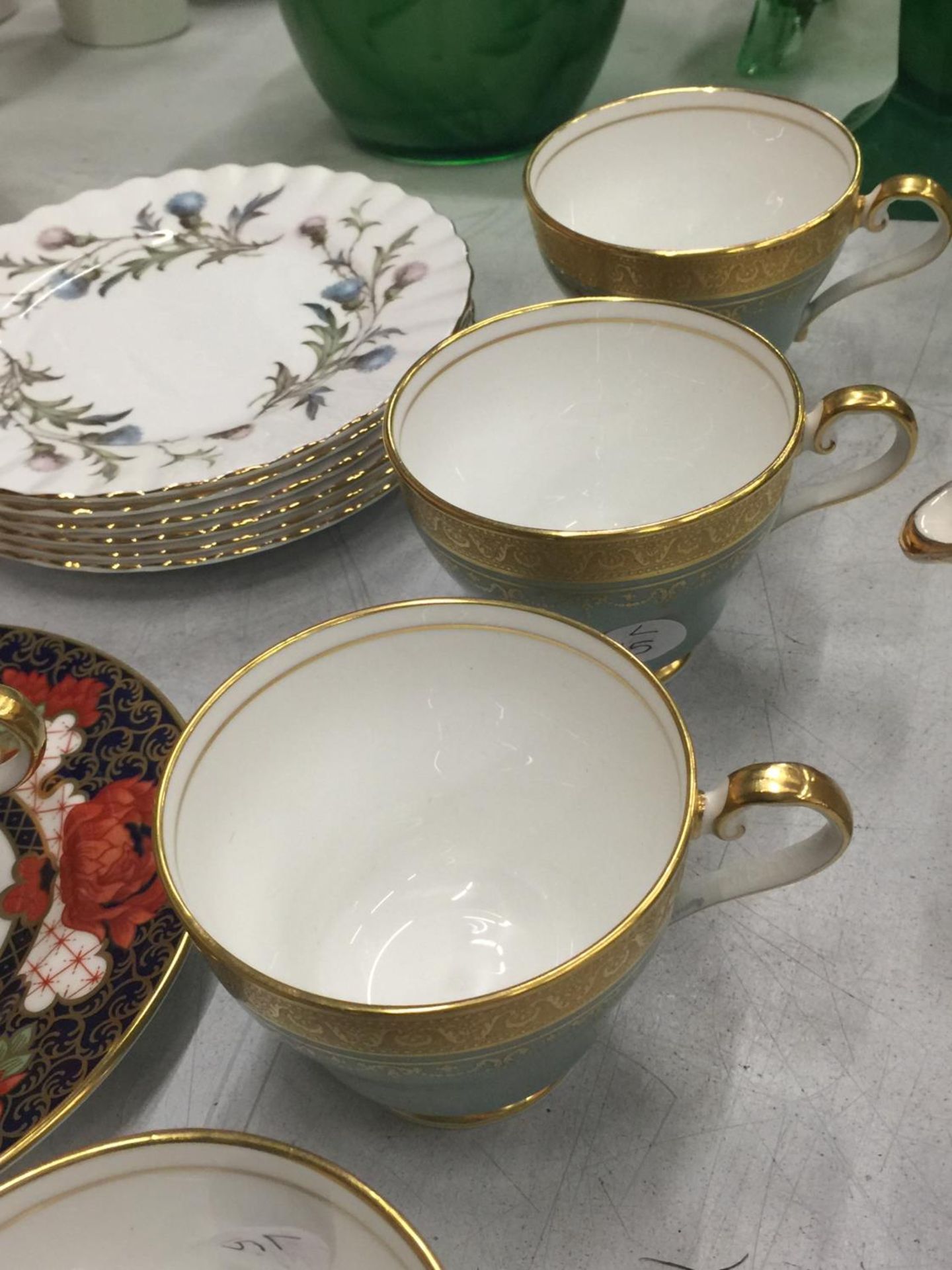 A QUANTITY OF AYNSLEY CUPS PLUS A ROYAL CROWN DERBY 'PEONY' PLATE, ROYAL ALBERT 'BRIGADOON' - Image 6 of 9