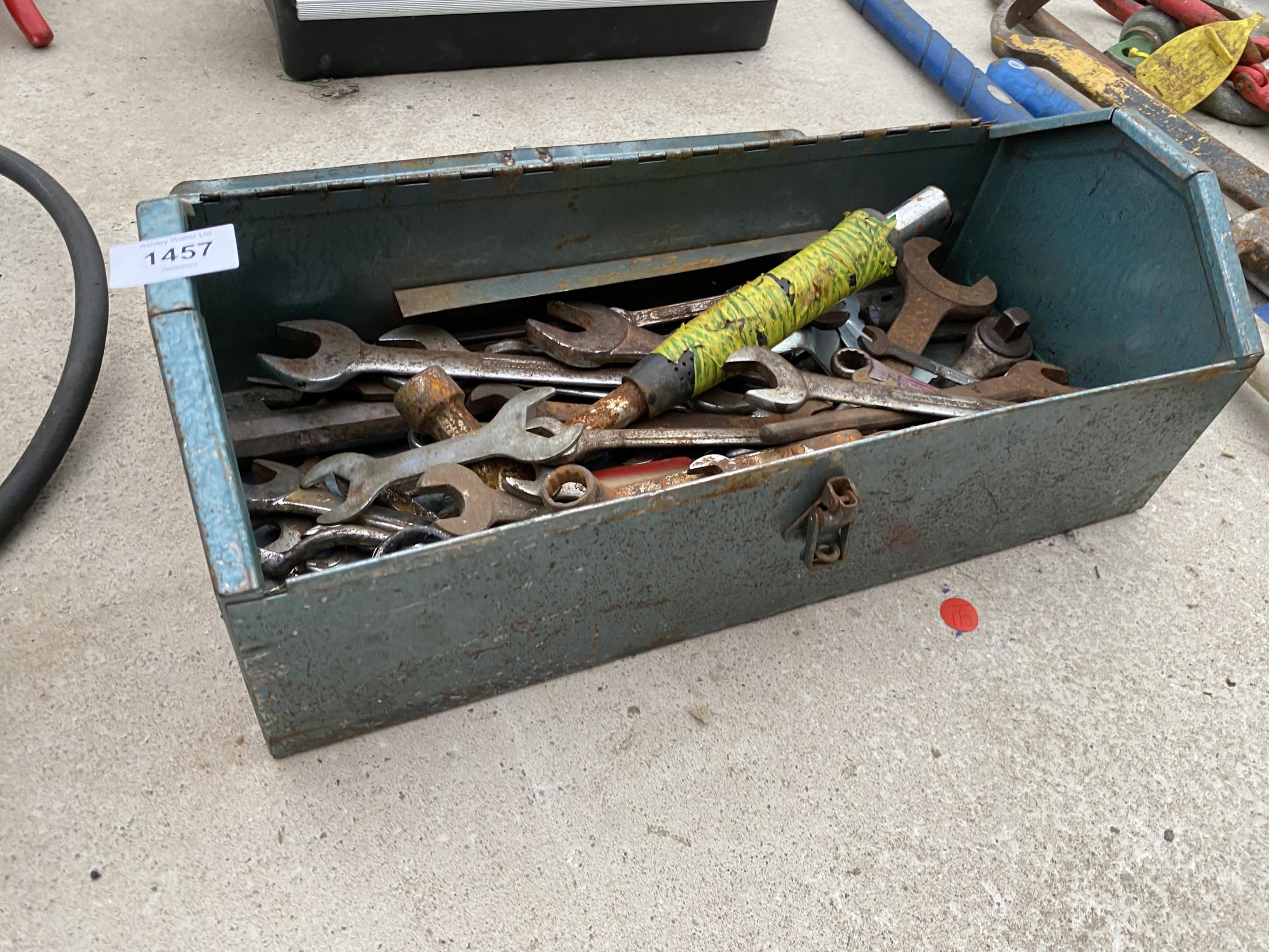 A METAL TOOL BOX CONTAINING A LARGE ASSORTMENT OF SPANNERS