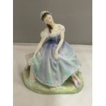 A ROYAL DOULTON FIGURE GISELLE HN 2139