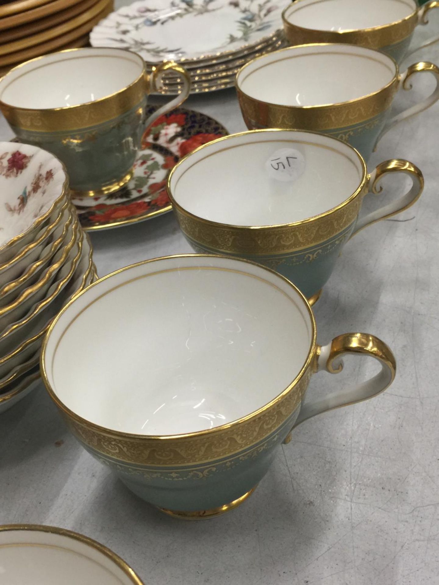 A QUANTITY OF AYNSLEY CUPS PLUS A ROYAL CROWN DERBY 'PEONY' PLATE, ROYAL ALBERT 'BRIGADOON' - Image 4 of 9