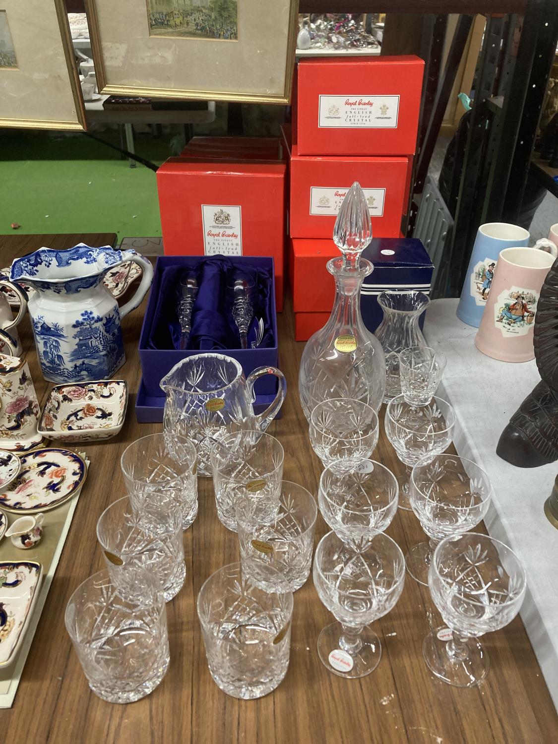 A QUANTITY OF BOXED GLASSWARE TO INCLUDE ROYAL BRIERLEY TUMBLERS, WINE GLASSES, DECANTER, ETC