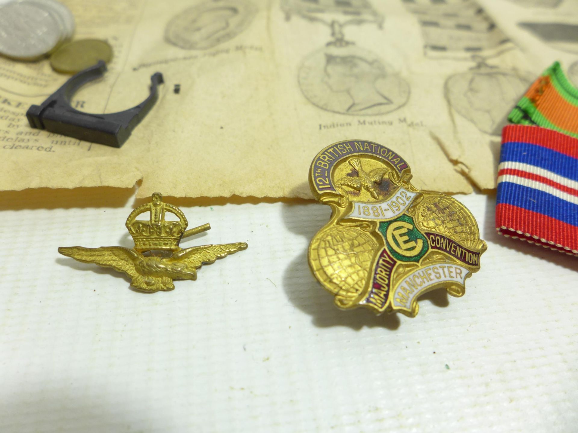 A COLLECTION OF MILITARY BADGES, MEDAL RIBBONS, HORSE BRASSSES ETC - Image 2 of 4