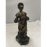 A BRONZED STATUE OF A LADY ON A MARBLE BASE HEIGHT 30CM