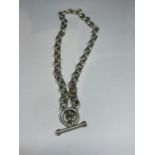 A MARKED SILVER T BAR NECKLACE