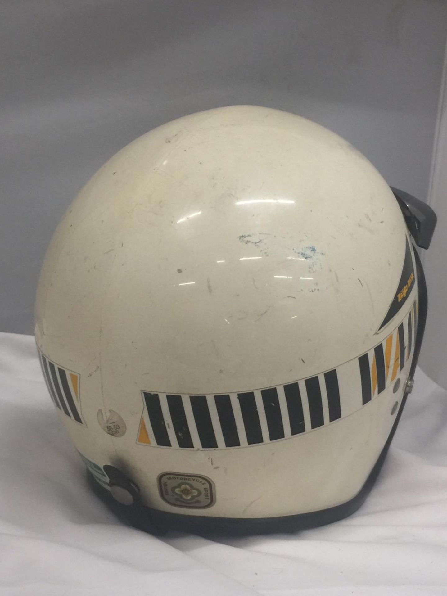 A VINTAGE TOP TEK MOTORBIKE SAFETY HELMET - Image 4 of 6