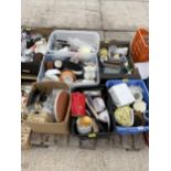 AN ASSORTMENT OF HOUSEHOLD CLEARANCE ITEMS TO INCLUDE GLASS WARE AND CERAMICS ETC