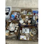AN ASSORTMENT OF HOUSEHOLD CLEARANCE ITEMS TO INCLUDE GLASS WARE AND CERAMICS ETC