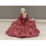 A ROYAL DOULTON FIGURINE POLLY PEACHAM HN 549 (A/F - CRACKED)