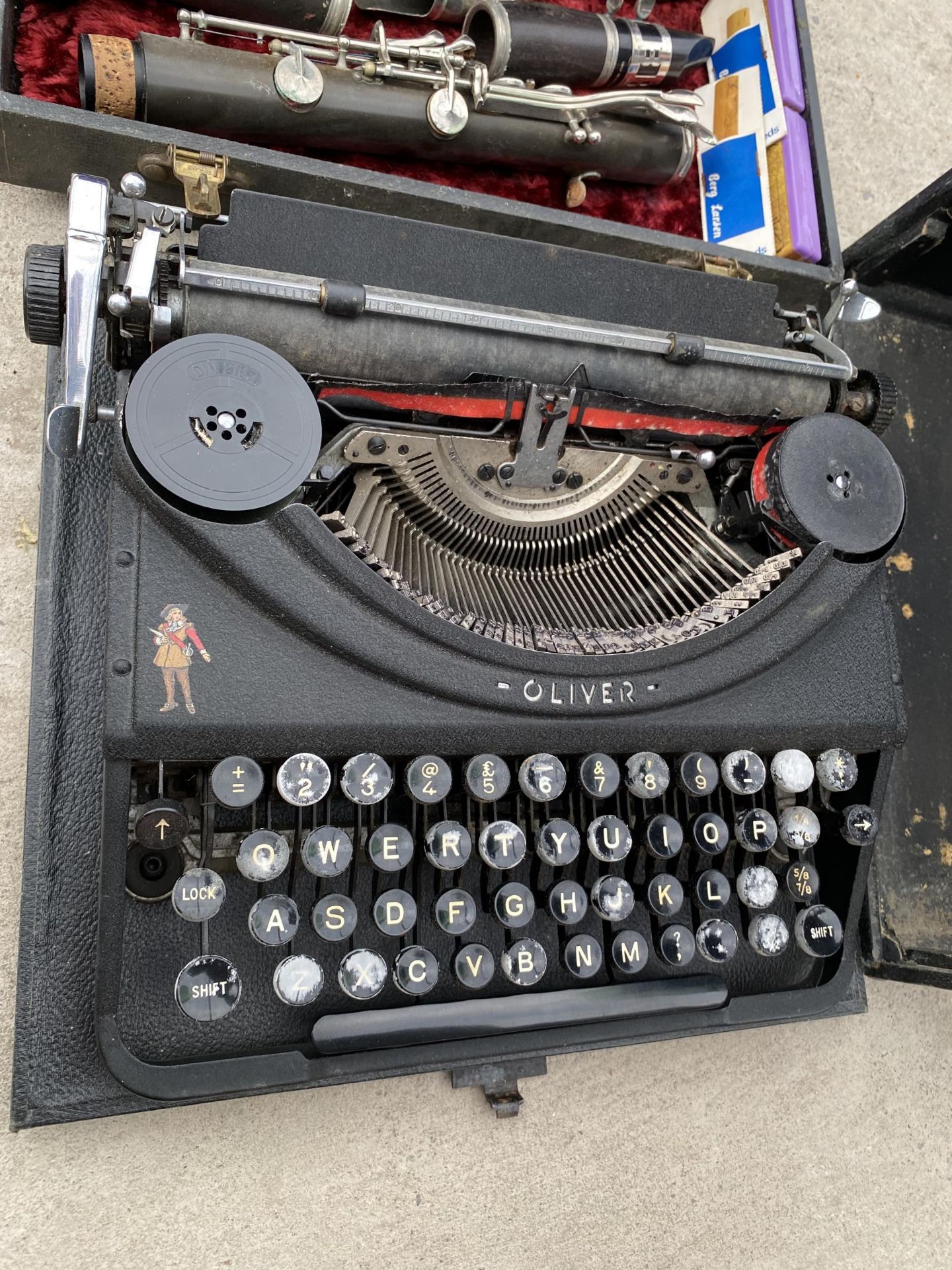 A VINTAGE CASED CLARINET AND AN OLIVER TYPEWRITER - Image 3 of 3