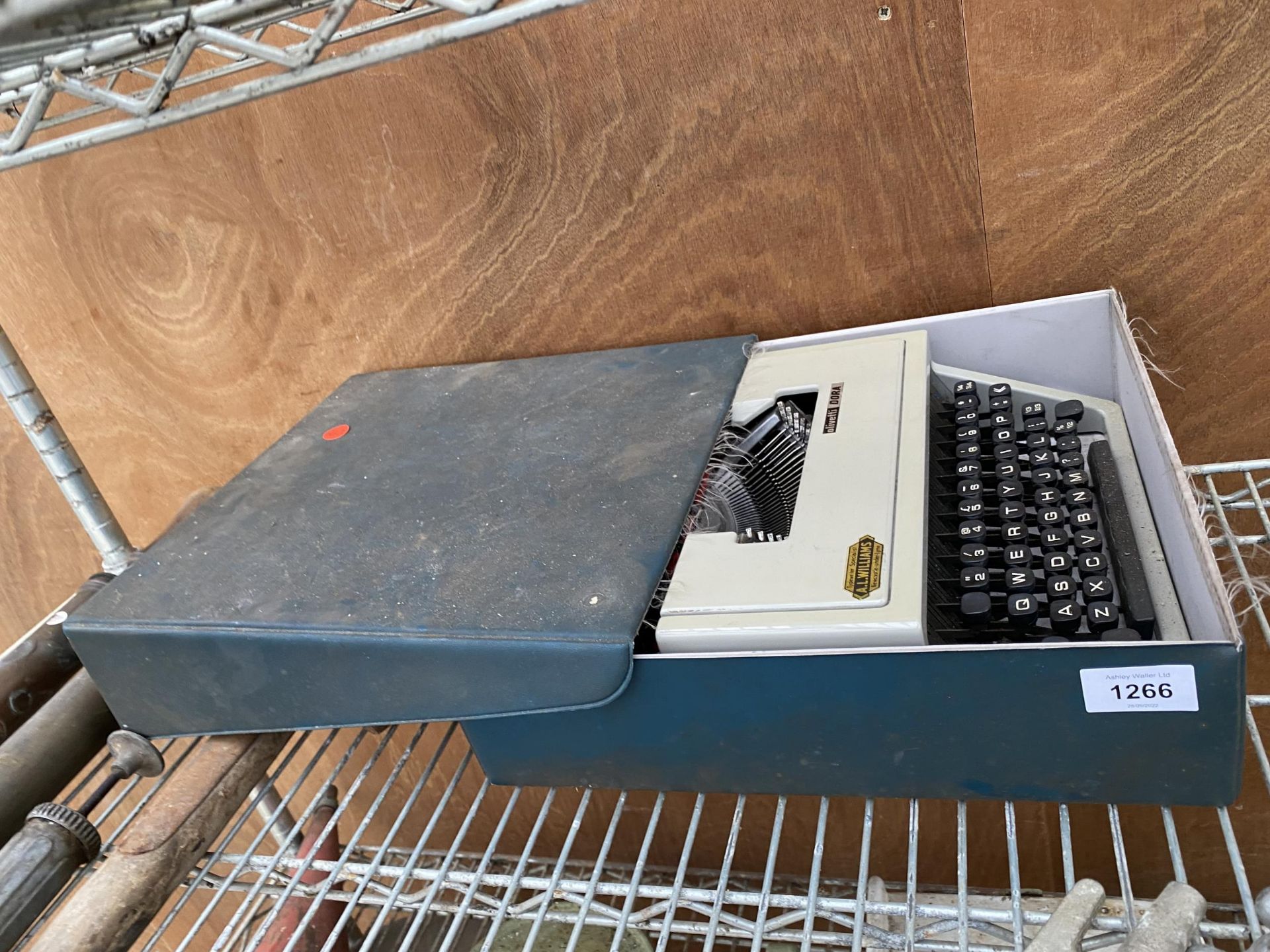 A RETRO OLIVETTI DORA TYPEWRITER