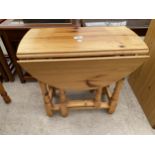 A MINIATURE PINE GATELEG TABLE, 26X21"