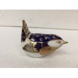 A VINTAGE ROYAL CROWN DERBY WREN PAPERWEIGHT (MISSING STOPPER)