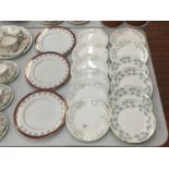 A MIXED LOT OF CHINA PLATES TO INCLUDE QUEEN ANNE 'SONATA', ROYAL ALBERT FOR ALL SEASONS 'HAZY