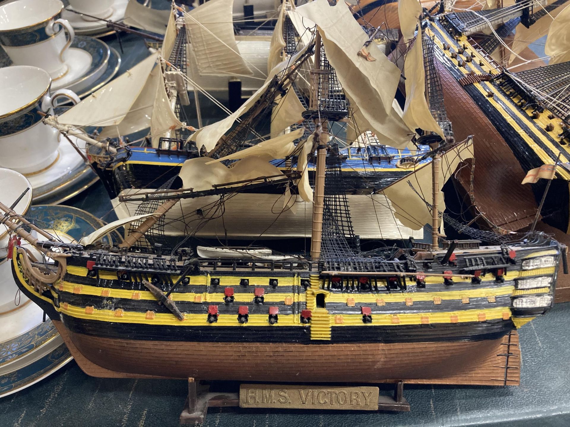 A COLLECTION OF SAILING SHIPS TO INCLUDE HMS VICTORY, THE GOLDEN HIND, HMS BOUNTY, ETC - Image 2 of 4