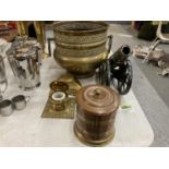TWO BRASS INKWELLS BOTH WITH LINERS, A COPPER AND BRASS BANDED STORAGE POT, 'POKER' CANON AND A