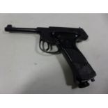 A PLATINUM .175 CALIBRE CO2 AIR PISTOL (A/F)