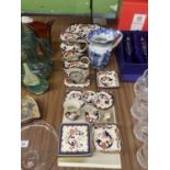 A QUANTITY OF MASON'S MANDALAY ITEMS TO INCLUDE GRADUATED JUGS, PLATES, A CLOCK, TRINKET BOWLS, PLUS